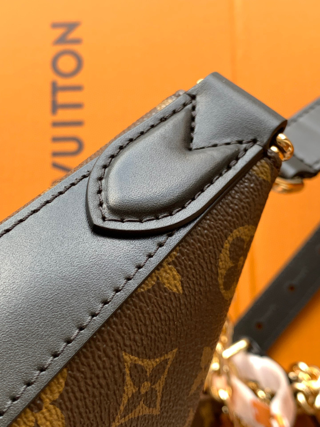 Louis Vuitton 全钢【独家 M15056 】Cookie BB 手袋取材 Monogram 涂层帆布