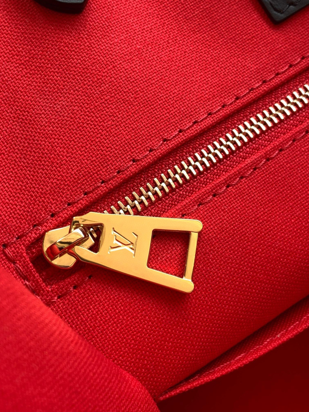Louis Vuitton Onthego 中号手袋