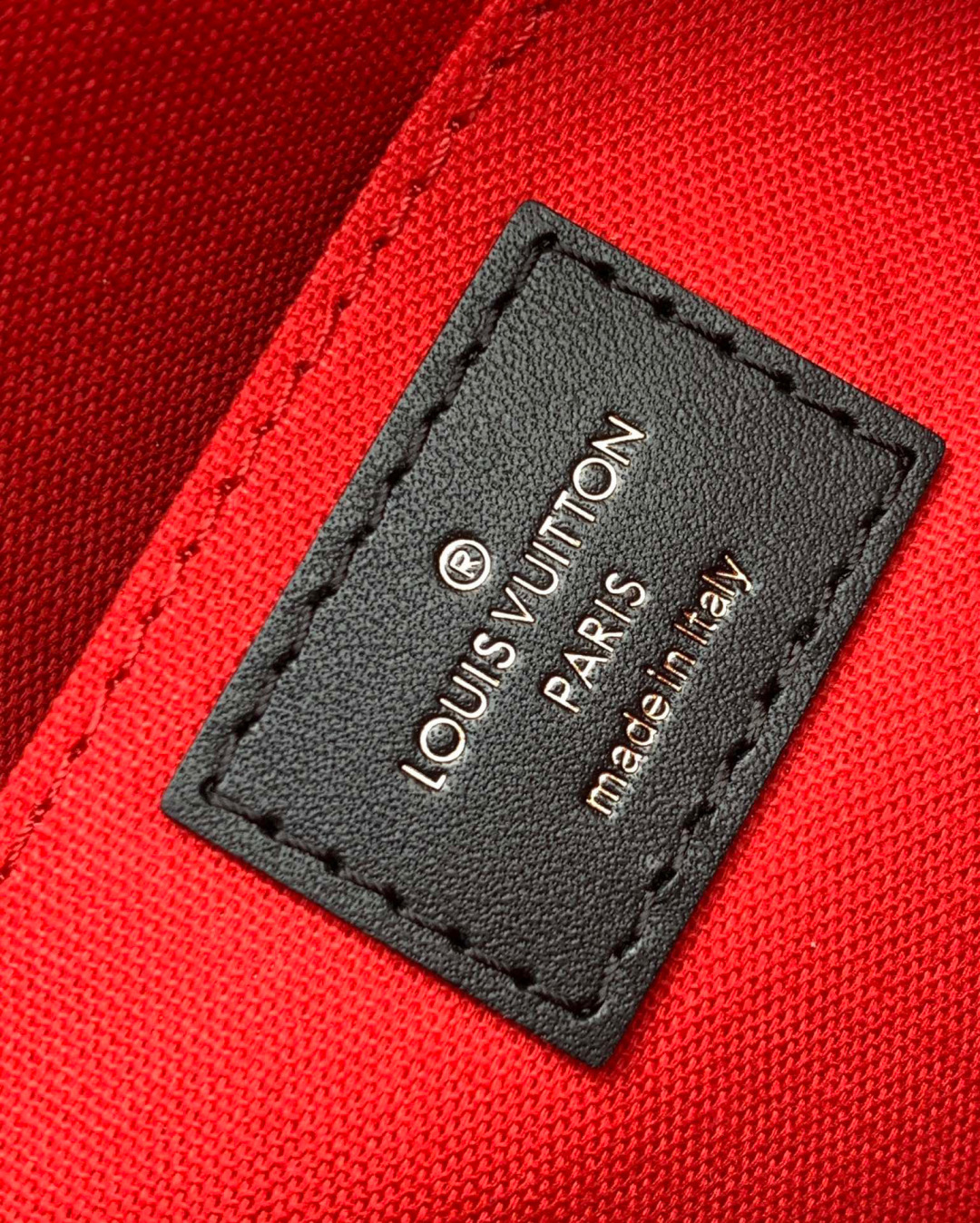 Louis Vuitton 动态变码芯片
