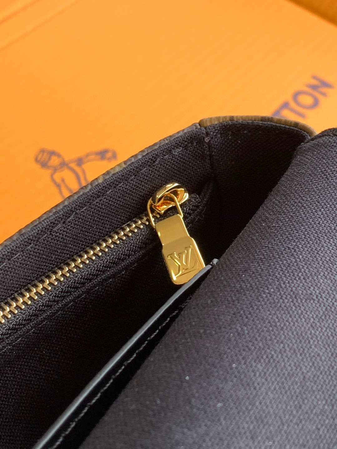 Louis Vuitton MB163c芯片版
