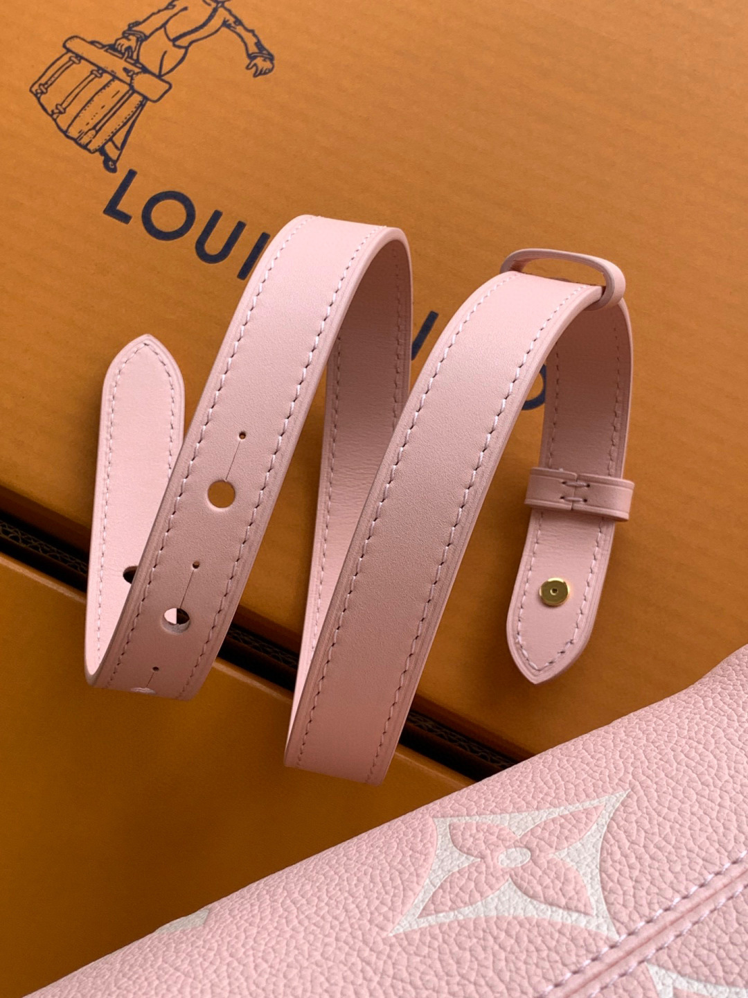 Louis Vuitton 163 芯片 配全套包装【 全钢五金