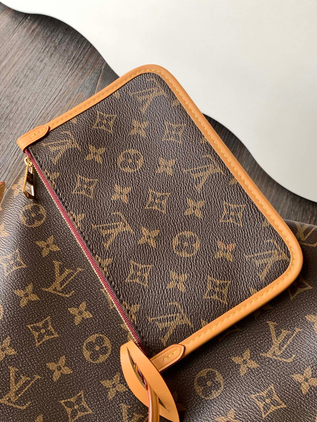 Louis Vuitton CARRYALL小号手袋