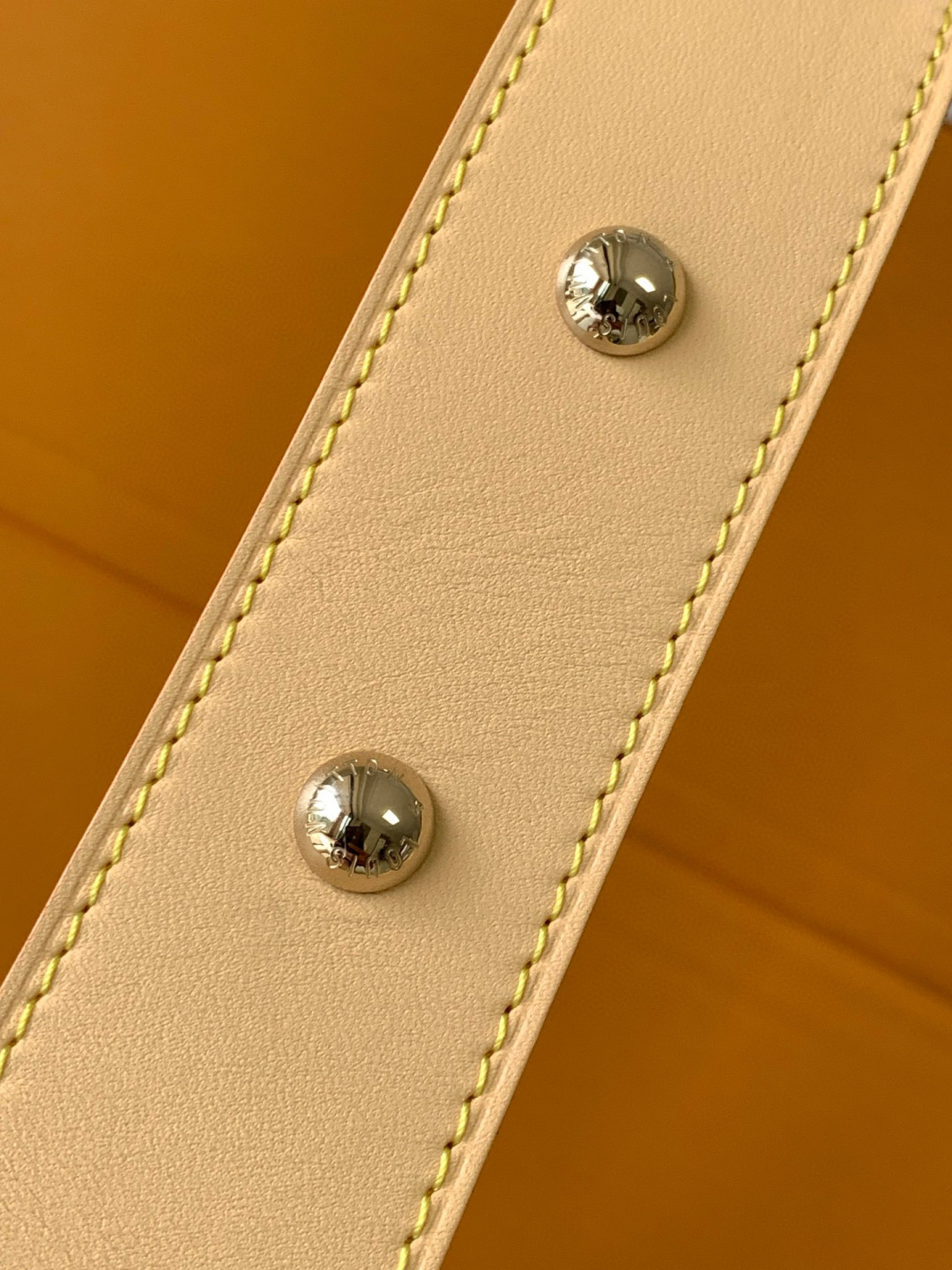 Louis Vuitton MB牛仔布