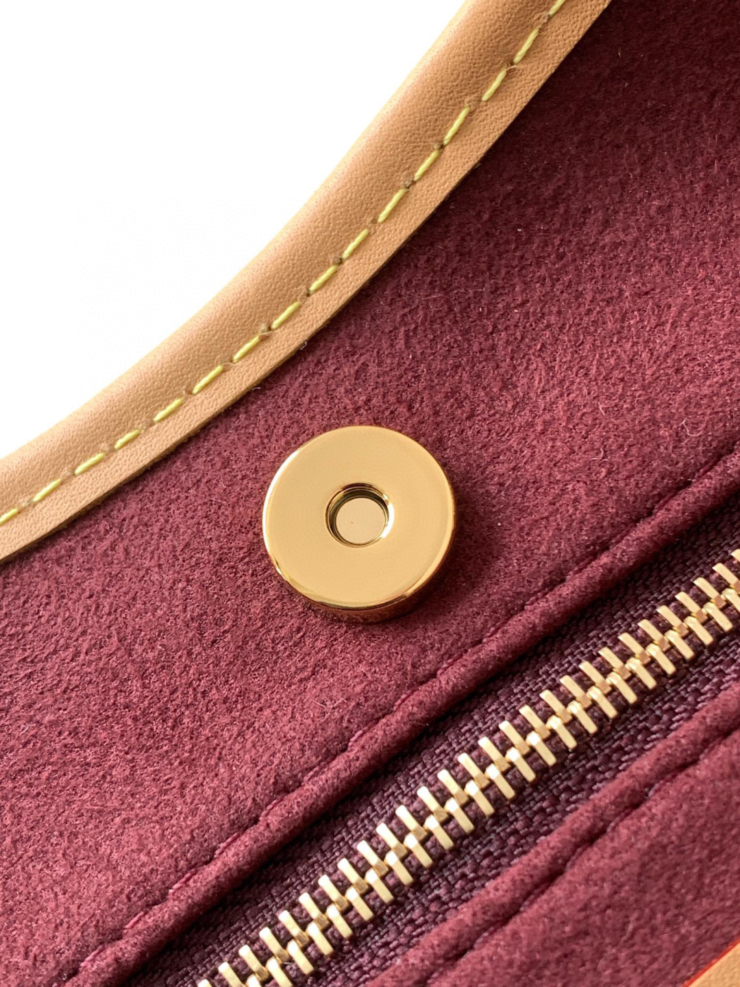 Louis Vuitton M13014【 加强版】CarryAll BB手袋皮料是 代 意大利A级皮料