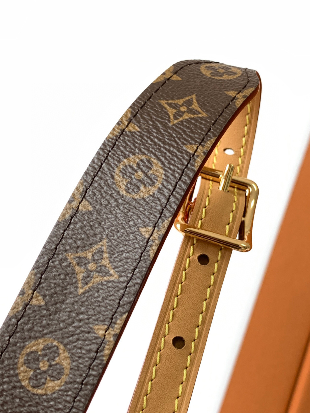 Louis Vuitton M13014【 加强版】CarryAll BB手袋皮料是 代 意大利A级皮料