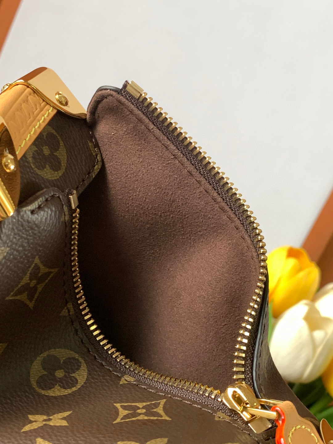 Louis Vuitton 动态变码芯片