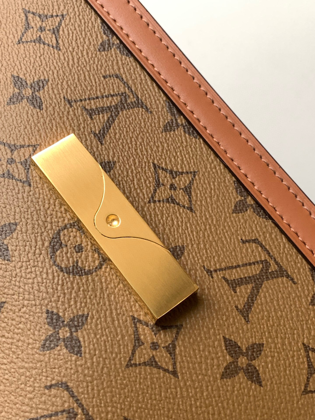 Louis Vuitton Dauphine 手袋