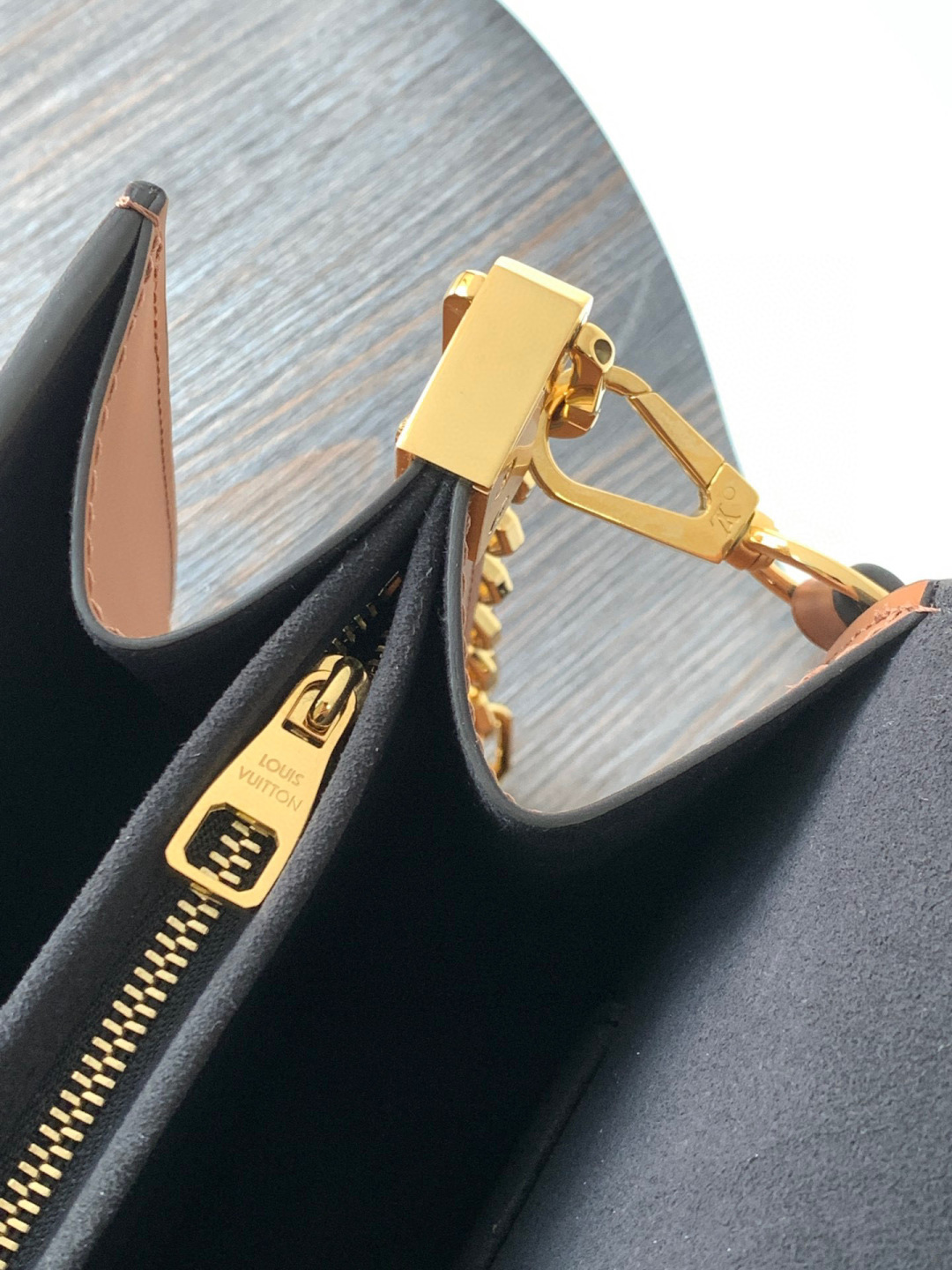 Louis Vuitton Dauphine 手袋