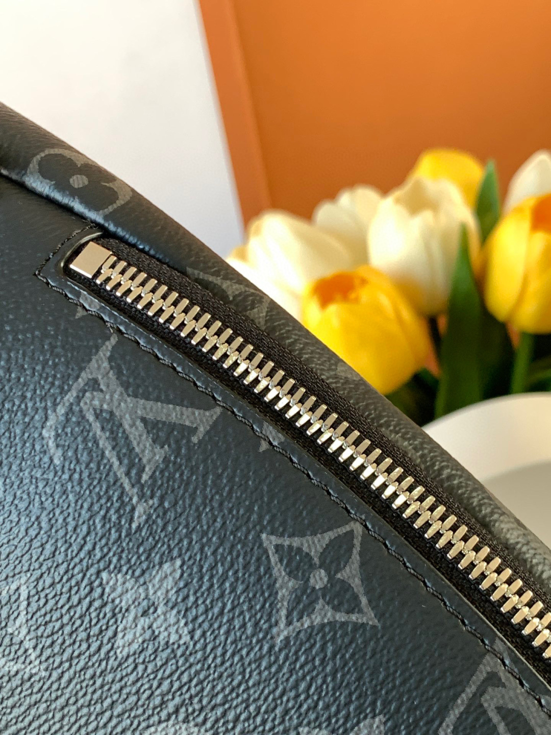Louis Vuitton 动态变码芯片