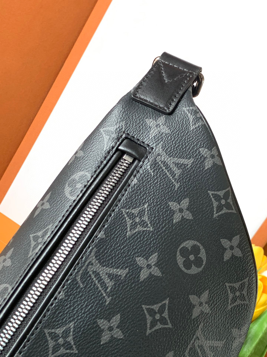 Louis Vuitton 动态变码芯片