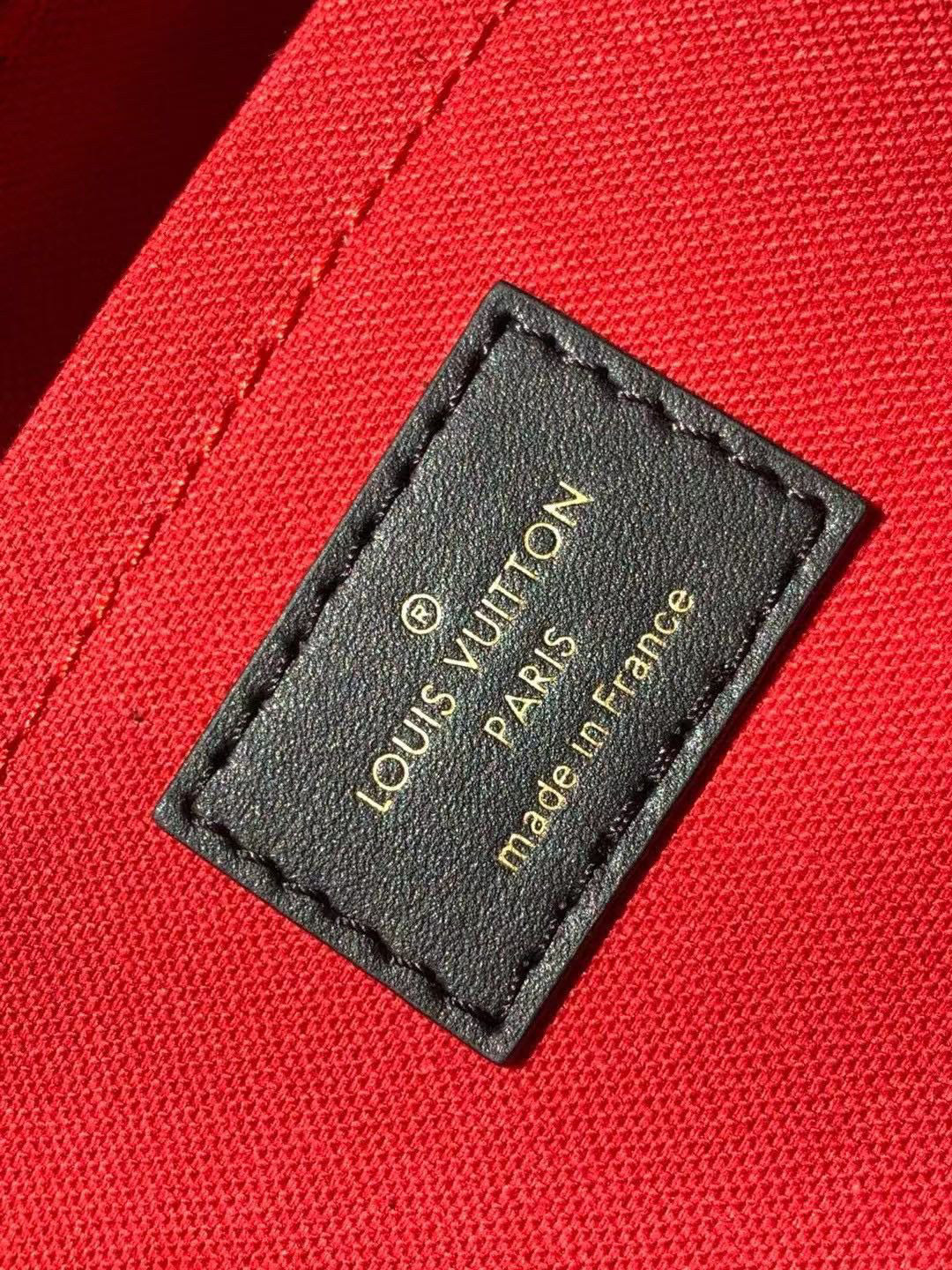 Louis Vuitton OnTheGo 托特包