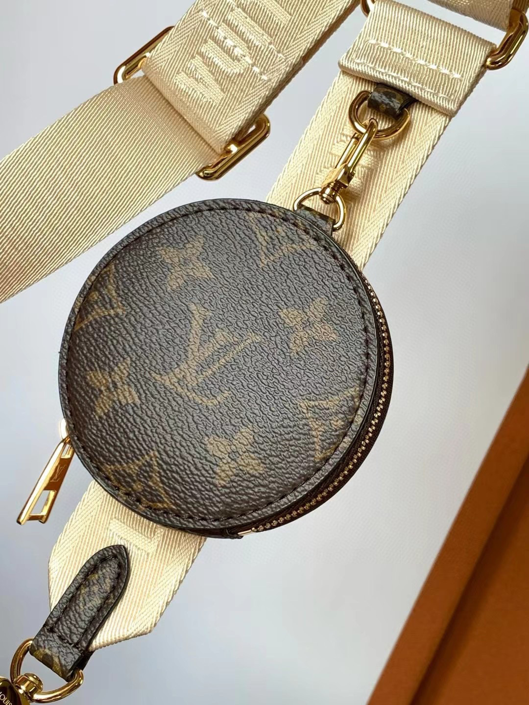 Louis Vuitton OnTheGo 托特包