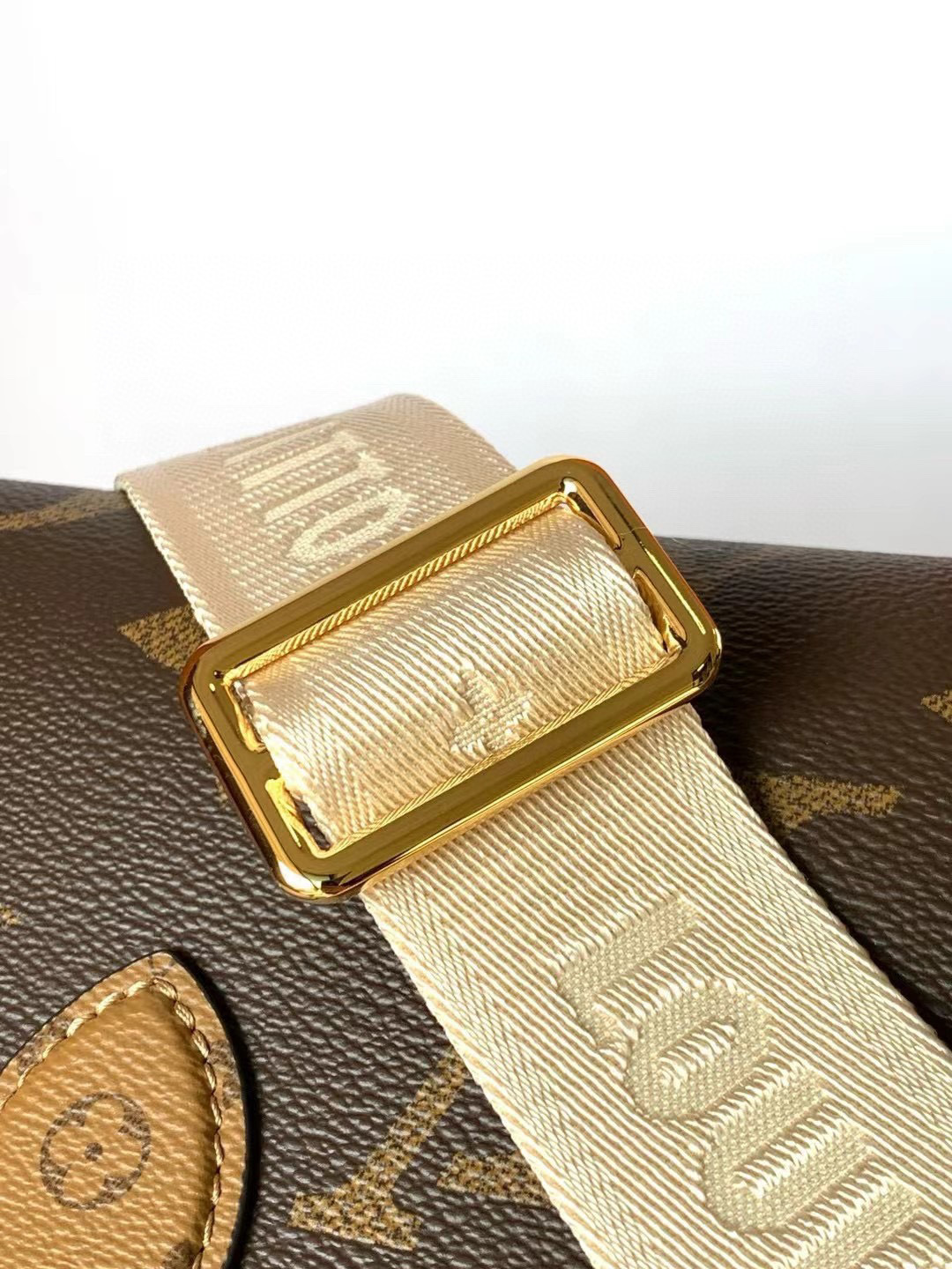 Louis Vuitton OnTheGo 托特包