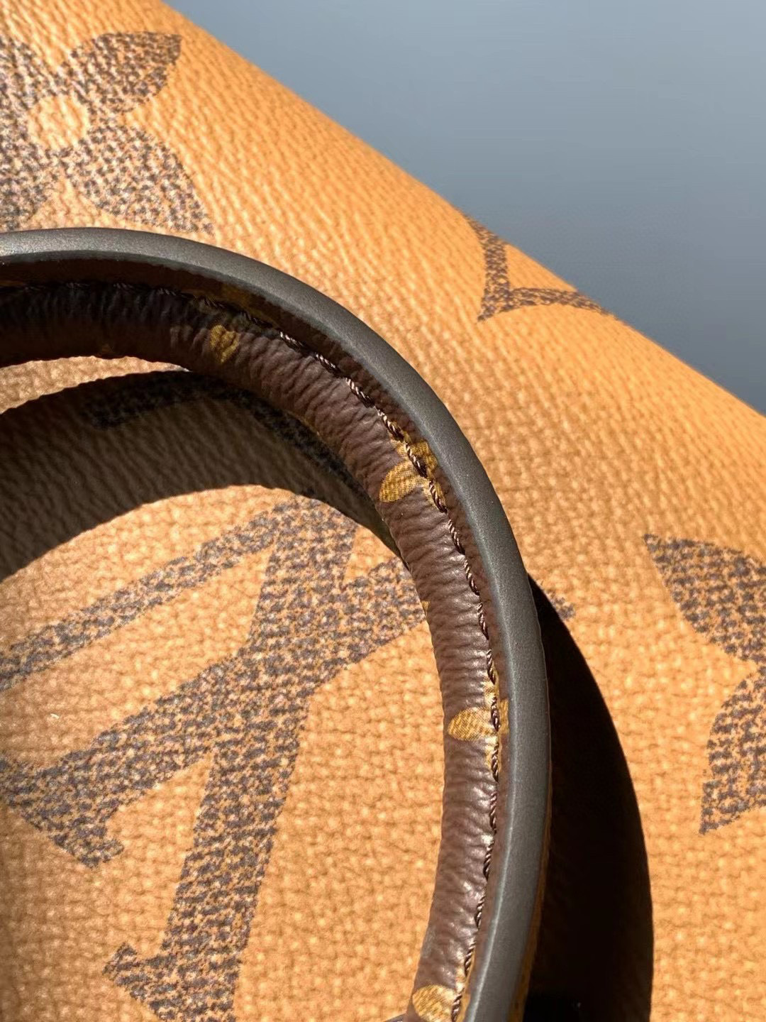 Louis Vuitton OnTheGo 托特包