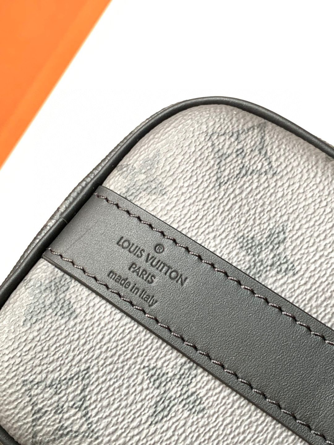 Louis Vuitton 动态变码芯片 Keepall 25 手袋