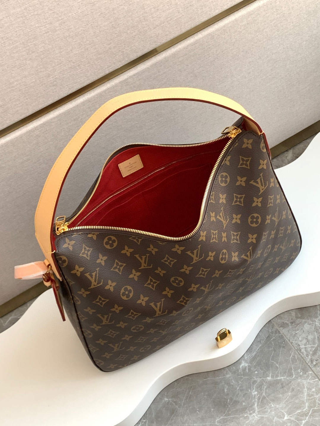 Givenchy Slouchy 中号手袋