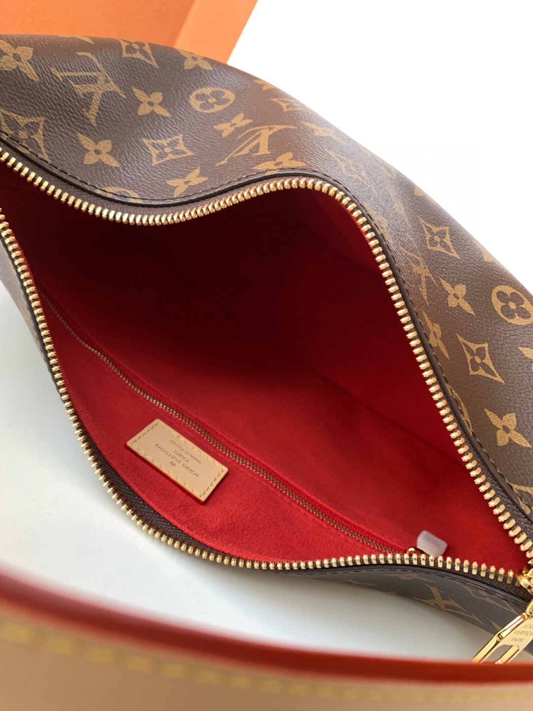 Louis Vuitton Slouchy 小号手袋