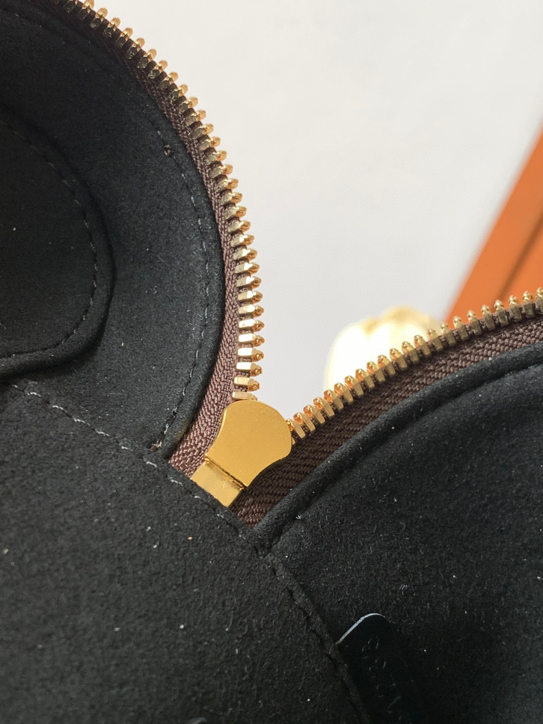 Louis Vuitton 化妆包Vanity Chain Pouch 手袋
