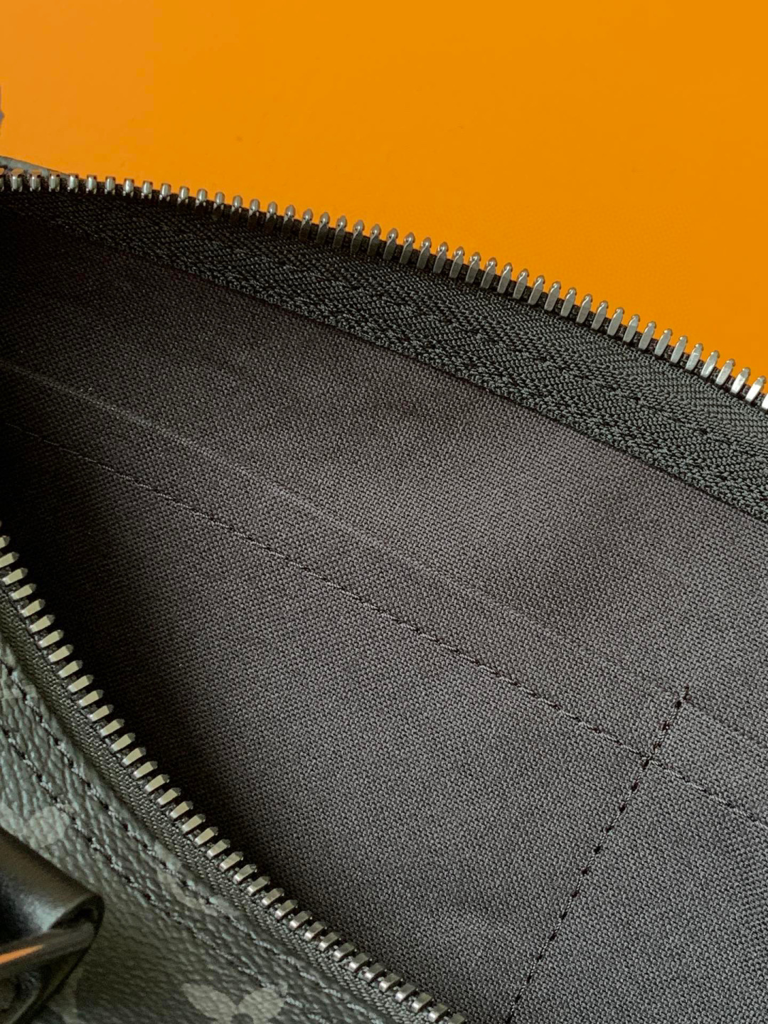 Louis Vuitton 全钢五金 M46655 皮料是