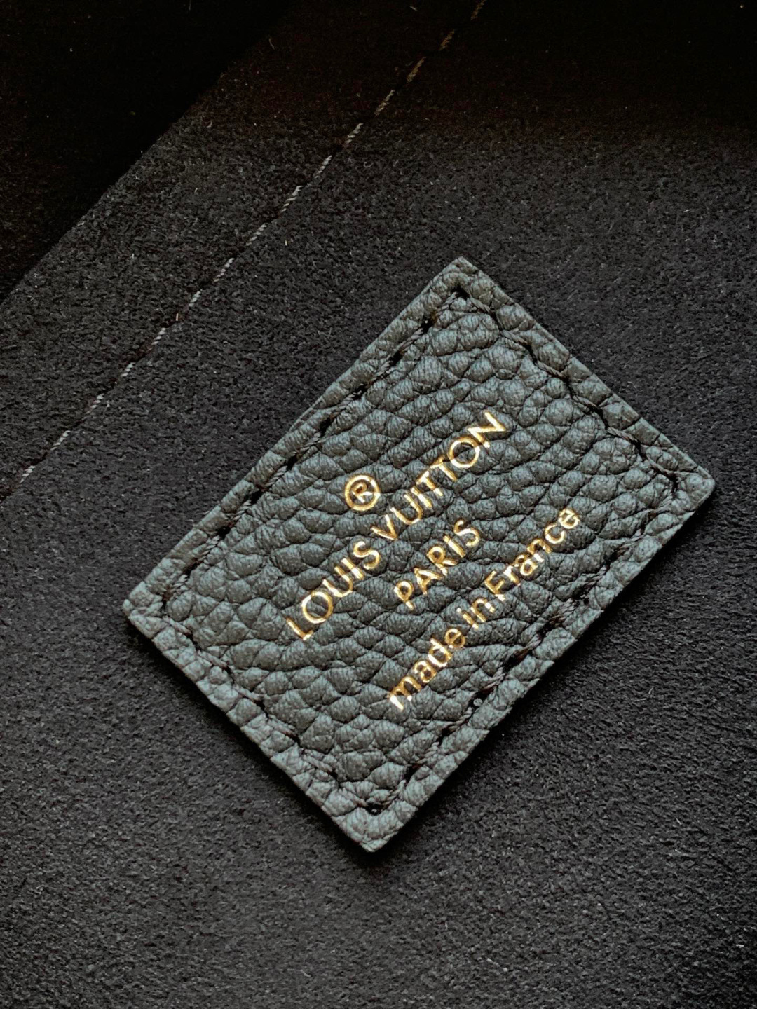 Louis Vuitton 动态变码芯片