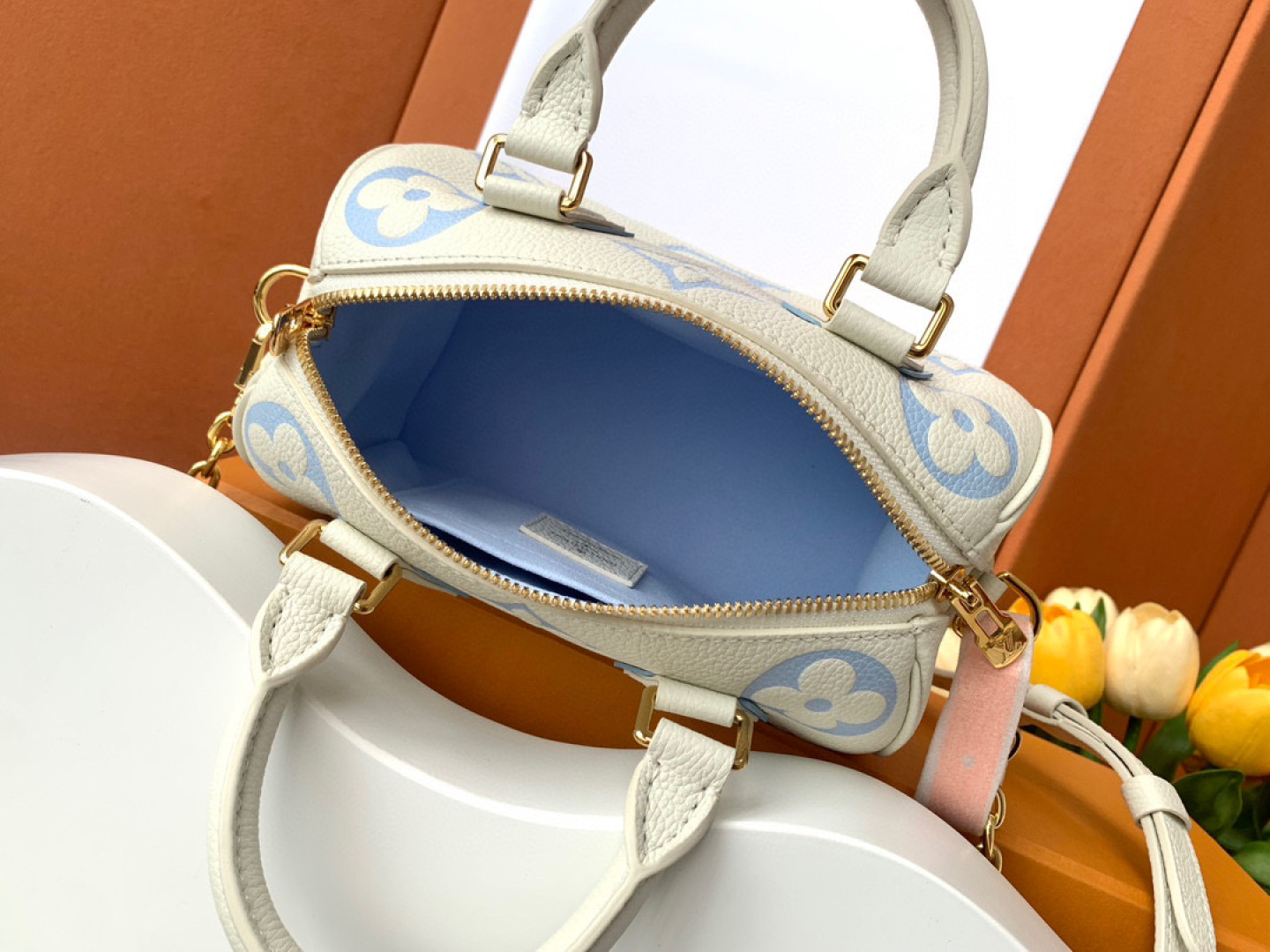 Louis Vuitton 动态变码芯片