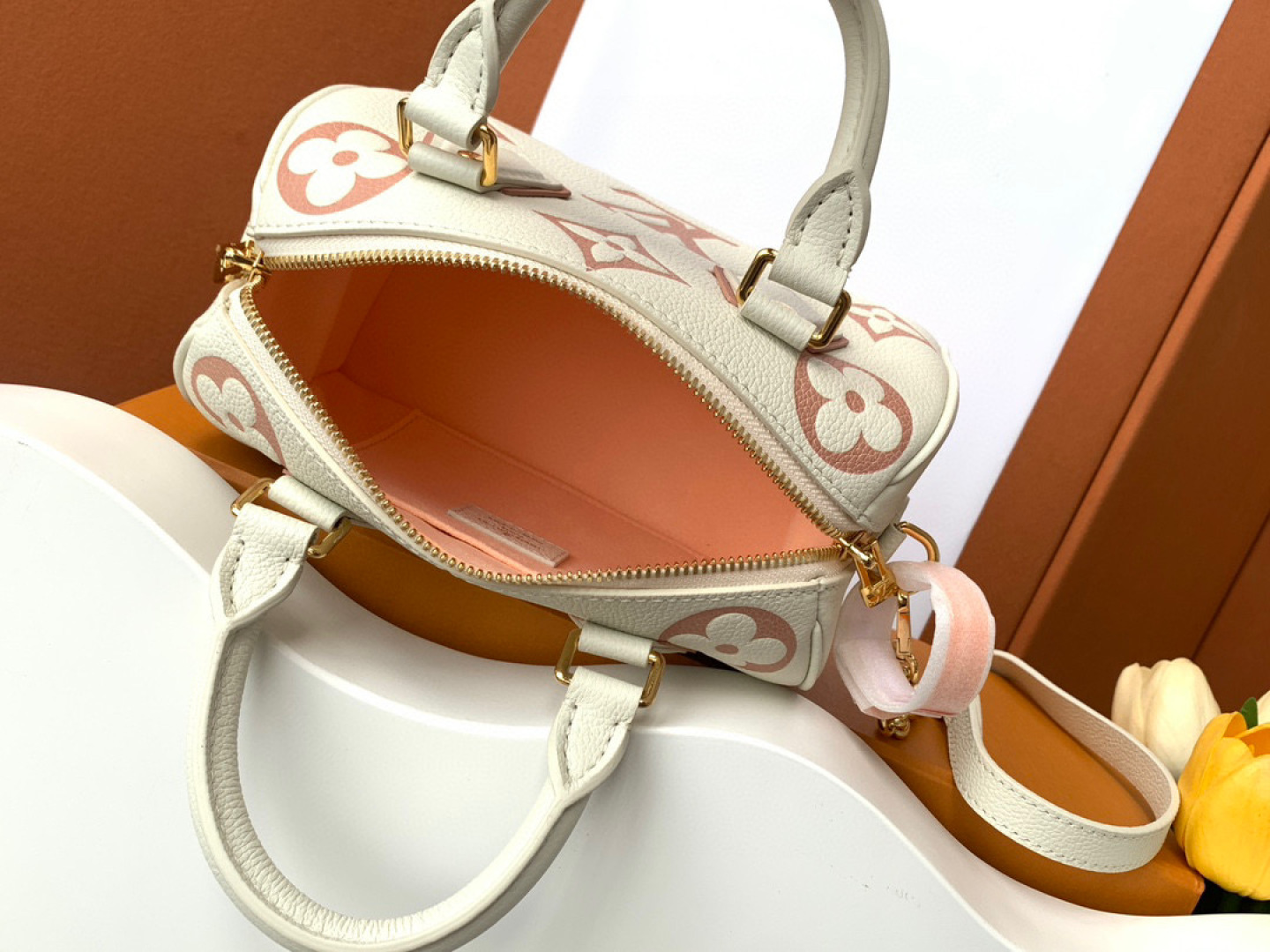 Louis Vuitton 动态变码芯片