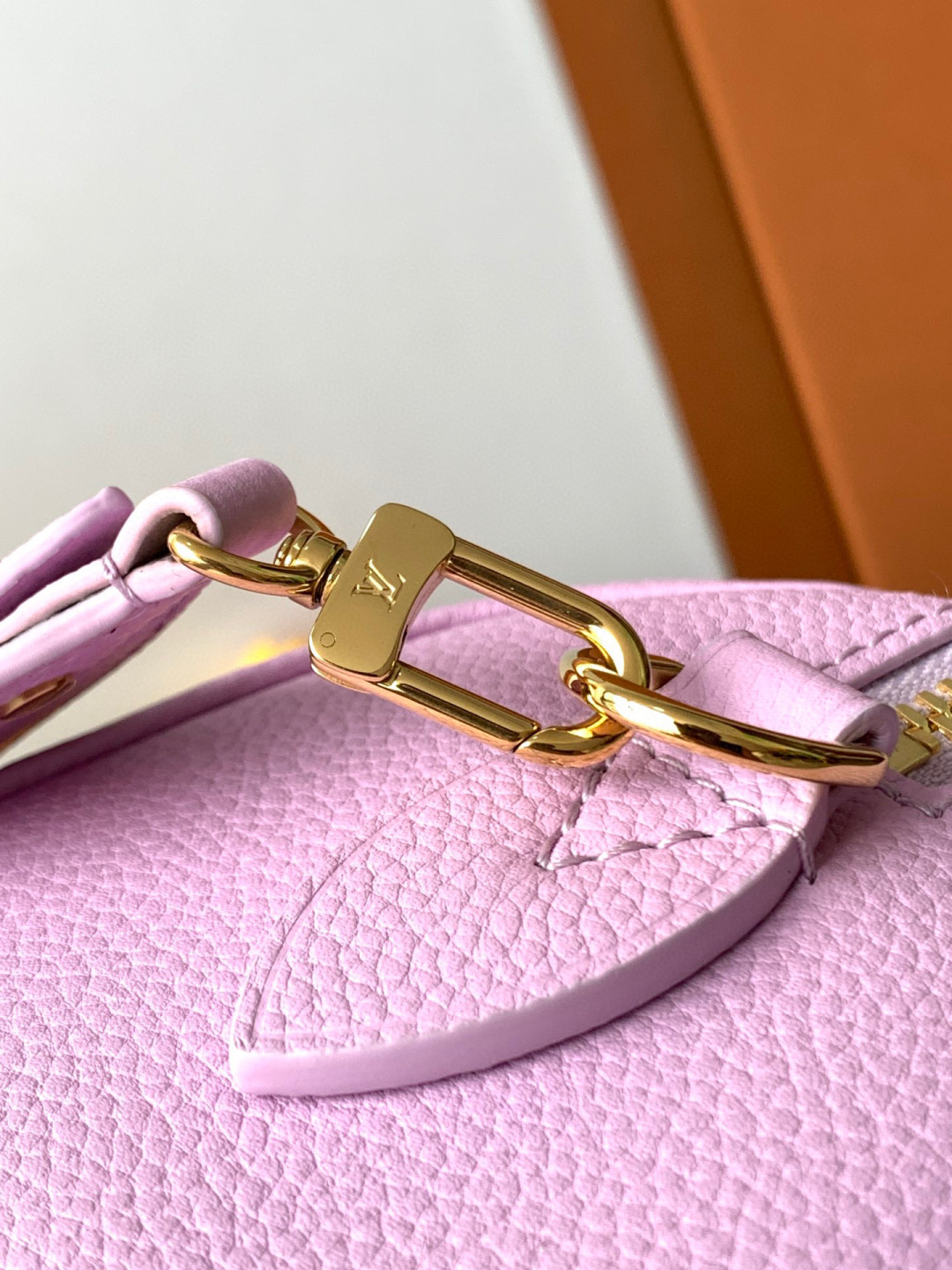 Louis Vuitton Speedy 18 手袋