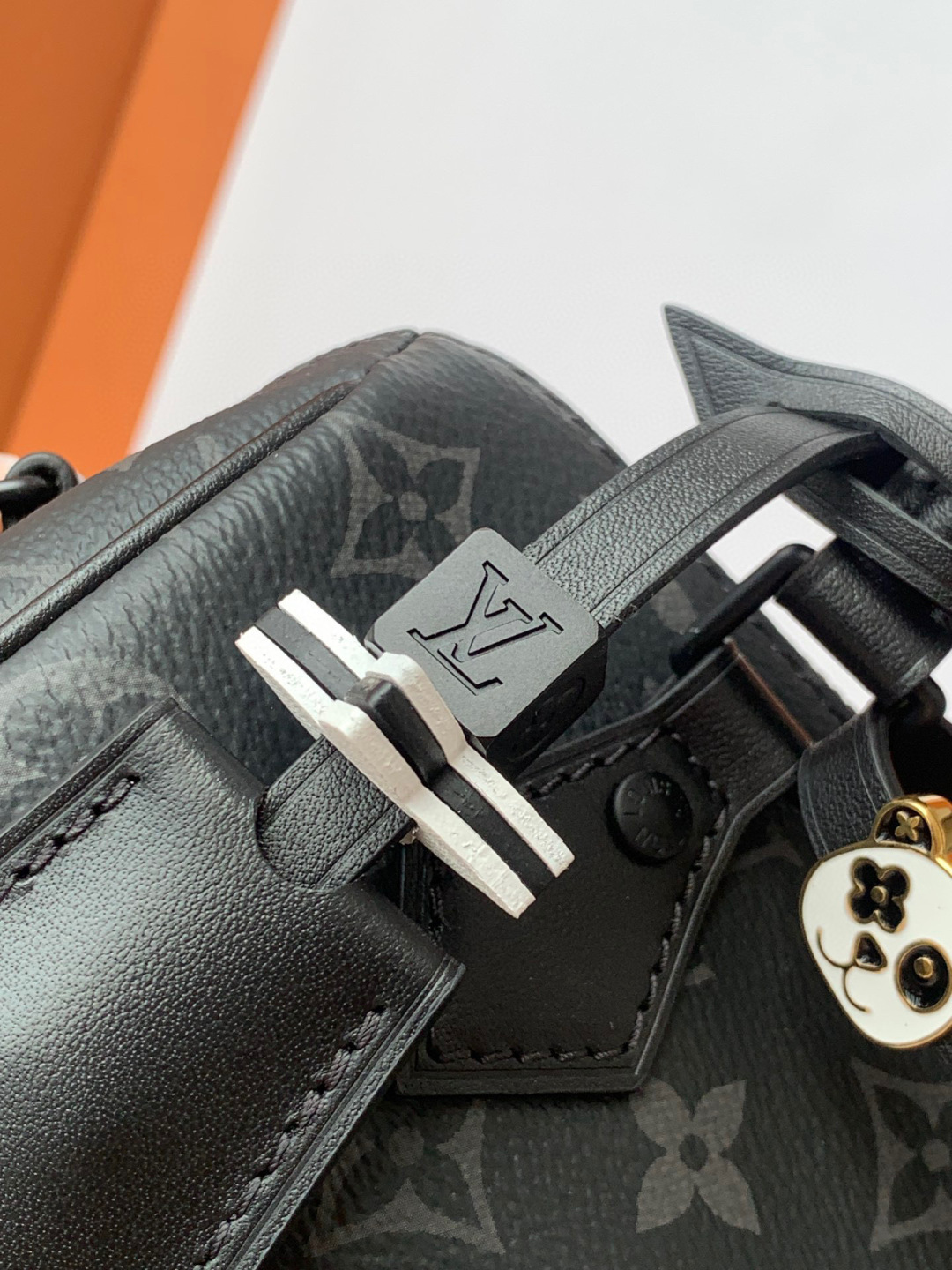 Louis Vuitton Speedy 18 手袋