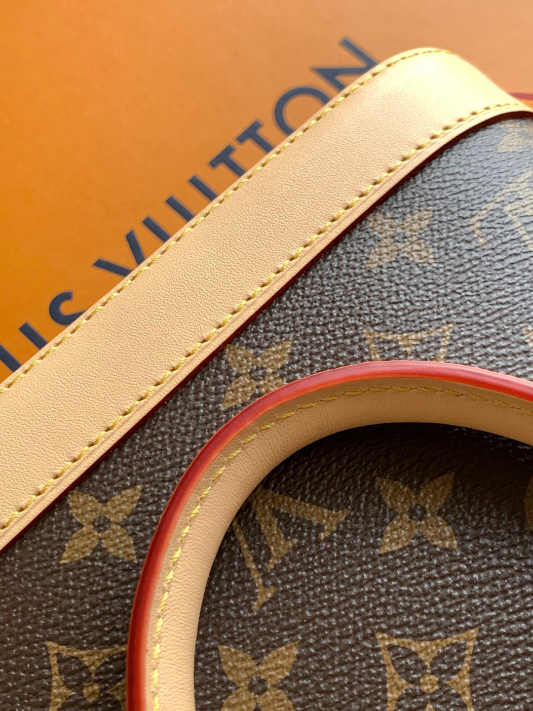 Louis Vuitton 全钢贝壳包 M53152 路易威登标志性手袋中设计结构最为挺括的一款