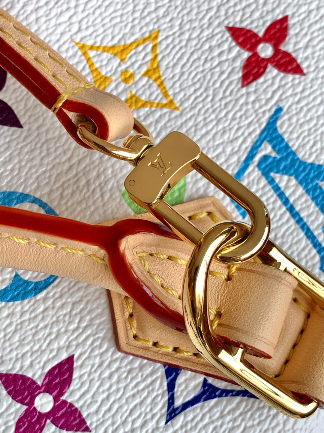 Louis Vuitton 全钢 独家163首发型号：M13084私品（163动态UID ）进口菱形面料 品质第九次升级