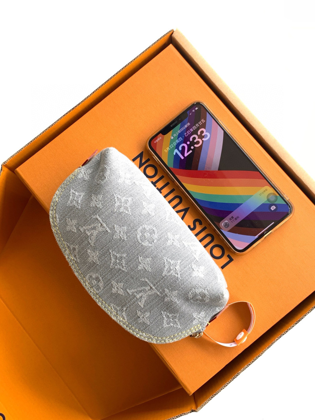 Louis Vuitton 全钢 M13751 牛仔灰