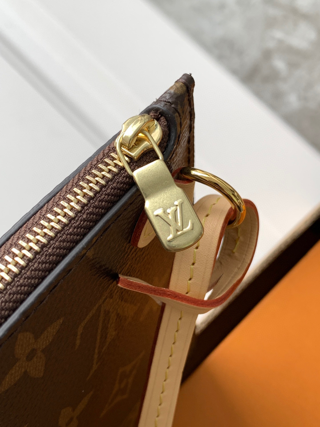 Louis Vuitton Neverfull 中号手袋