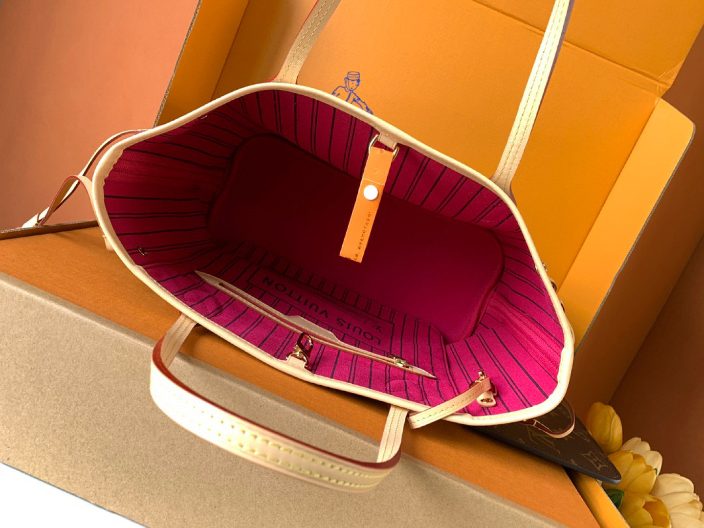 Louis Vuitton 独家首发型号:M41245【 全钢】皮料是 代 意大利A级菱形皮料 同步变码芯片