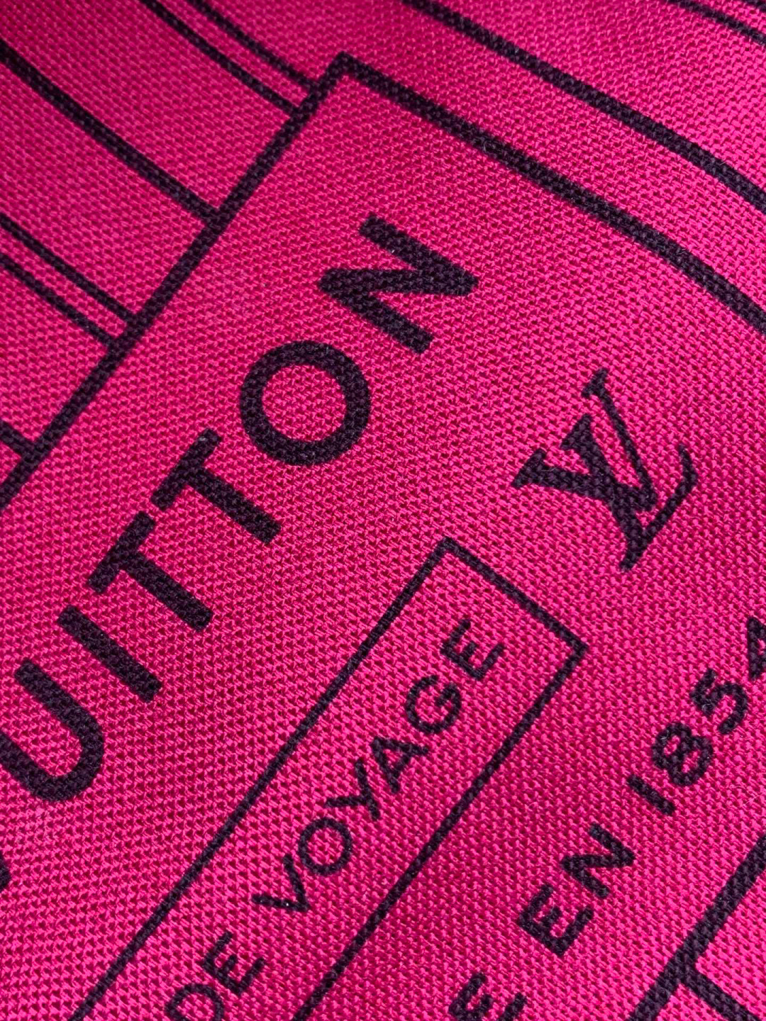 Louis Vuitton 独家首发型号:M41245【 全钢】皮料是 代 意大利A级菱形皮料 同步变码芯片
