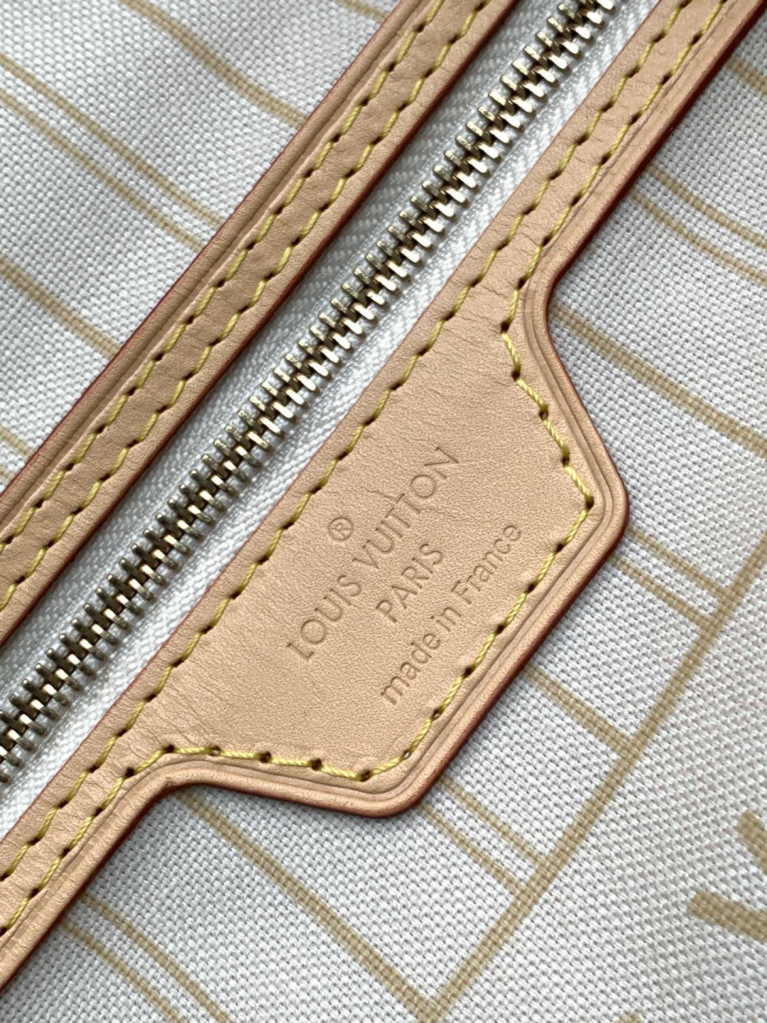 Louis Vuitton 独家首发型号:N40605【 全钢】皮料是 代 意大利A级菱形皮料 同步变码芯片