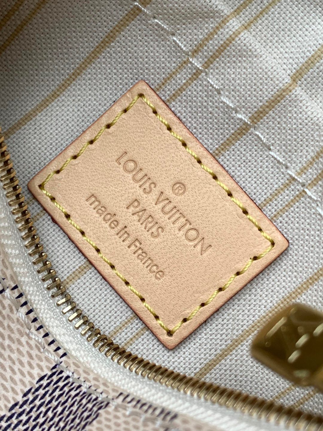 Louis Vuitton 独家首发型号:N40605【 全钢】皮料是 代 意大利A级菱形皮料 同步变码芯片