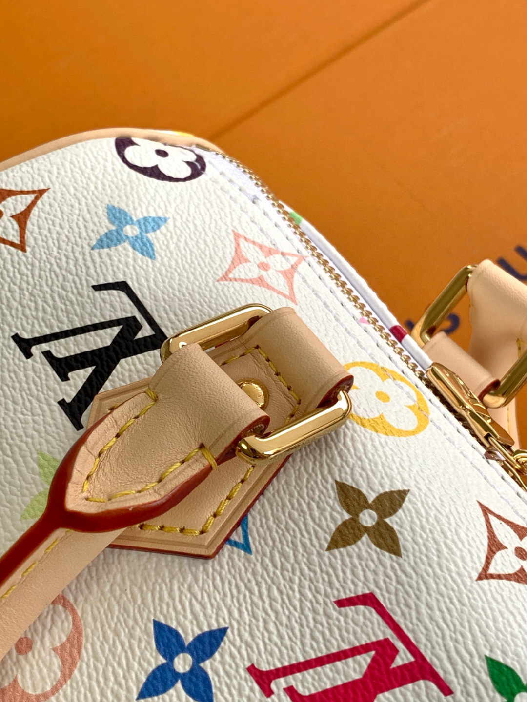 Louis Vuitton 全钢 M13085 本款Speedy