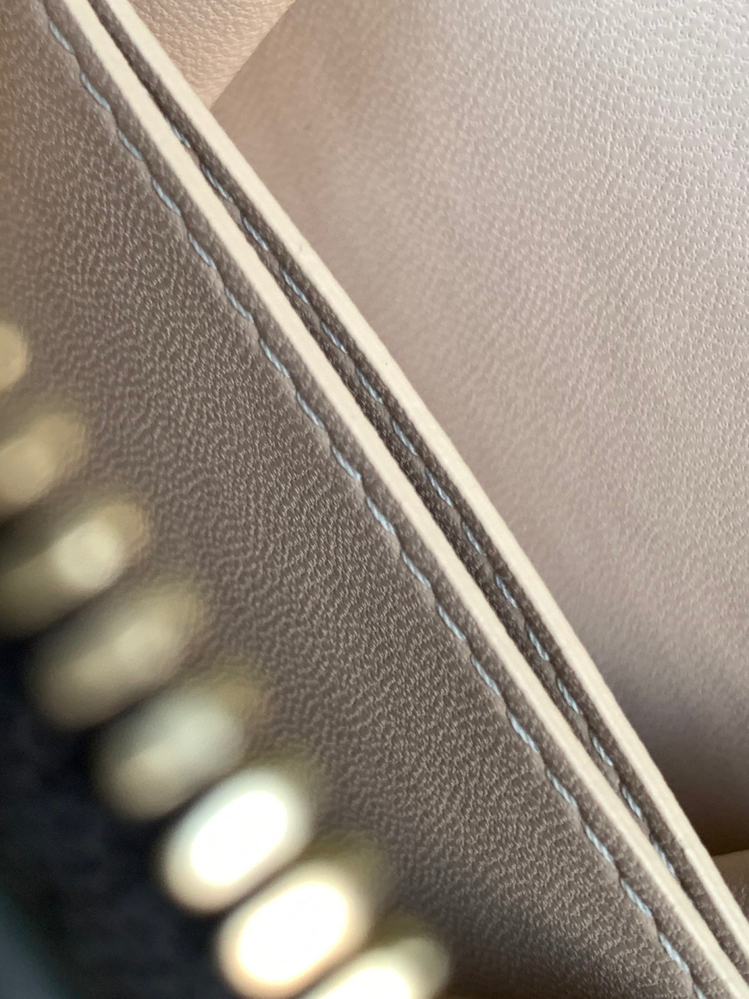 Louis Vuitton 独家首发型号：M68276【 全钢】Mini