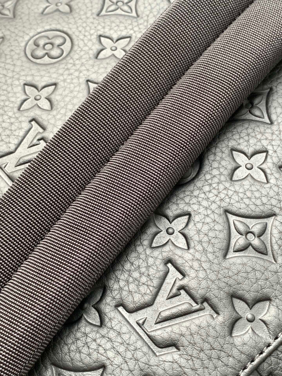 Givenchy 全套免税包装 M55699 全皮