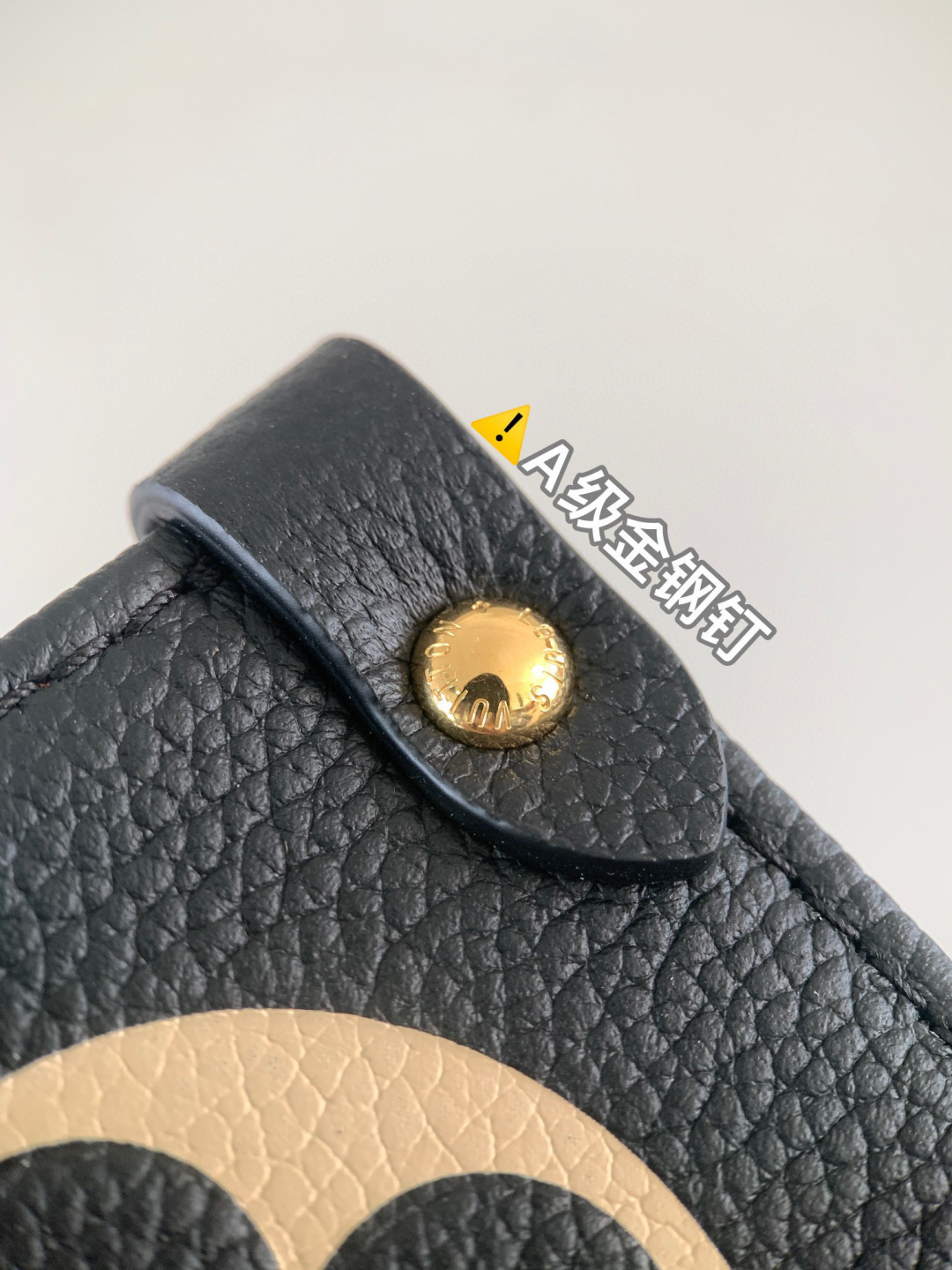 Louis Vuitton OnTheGo 中号手袋