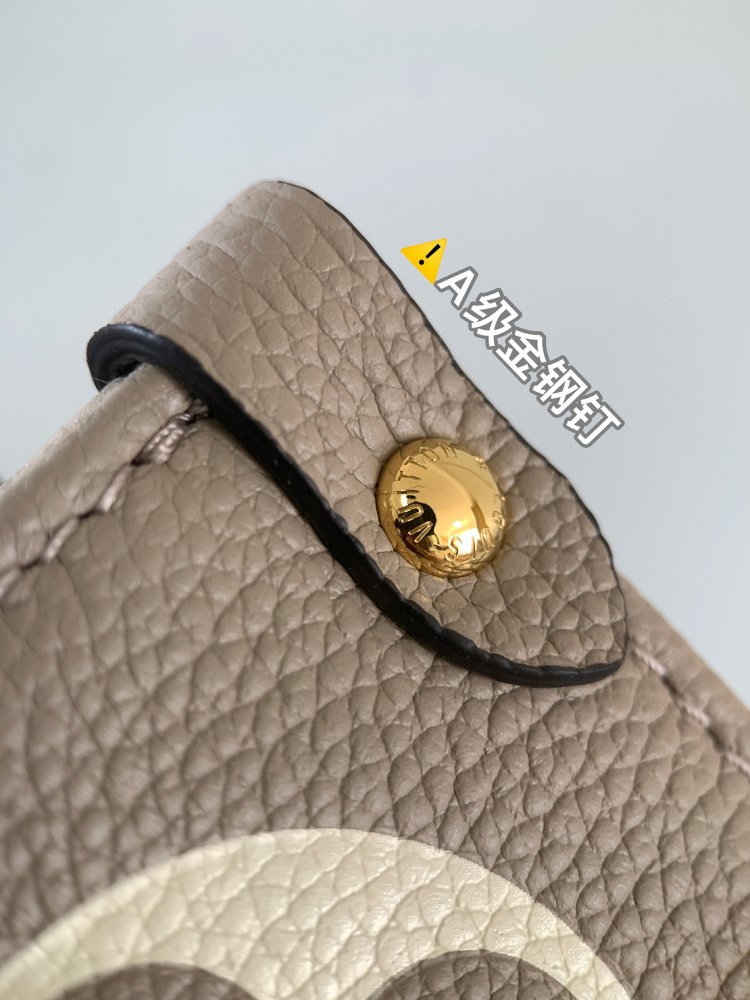 Louis Vuitton OnTheGo 中号手袋