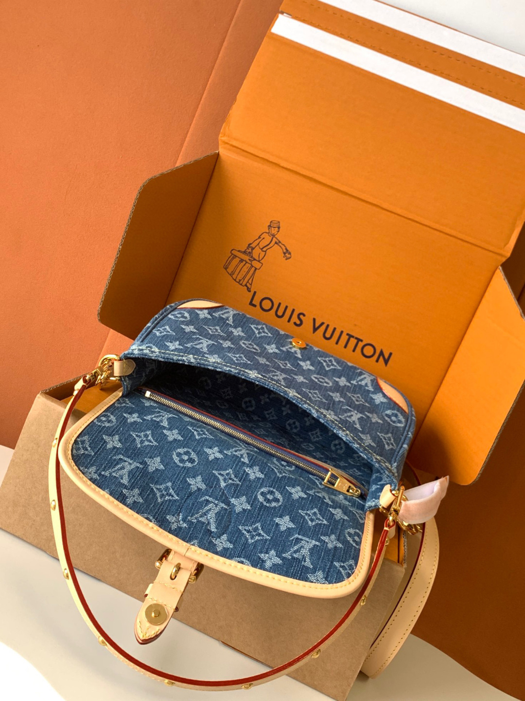 Louis Vuitton MB163c芯片版