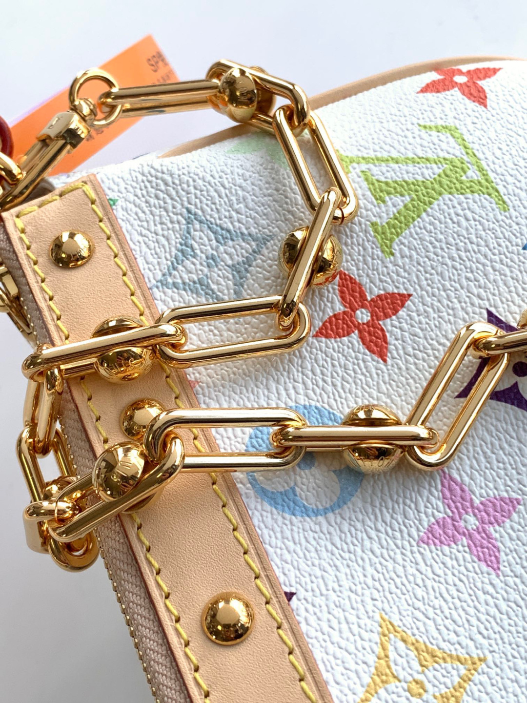 Louis Vuitton 全钢M13404 本款Pochette Accessoires手袋取材涂层帆布