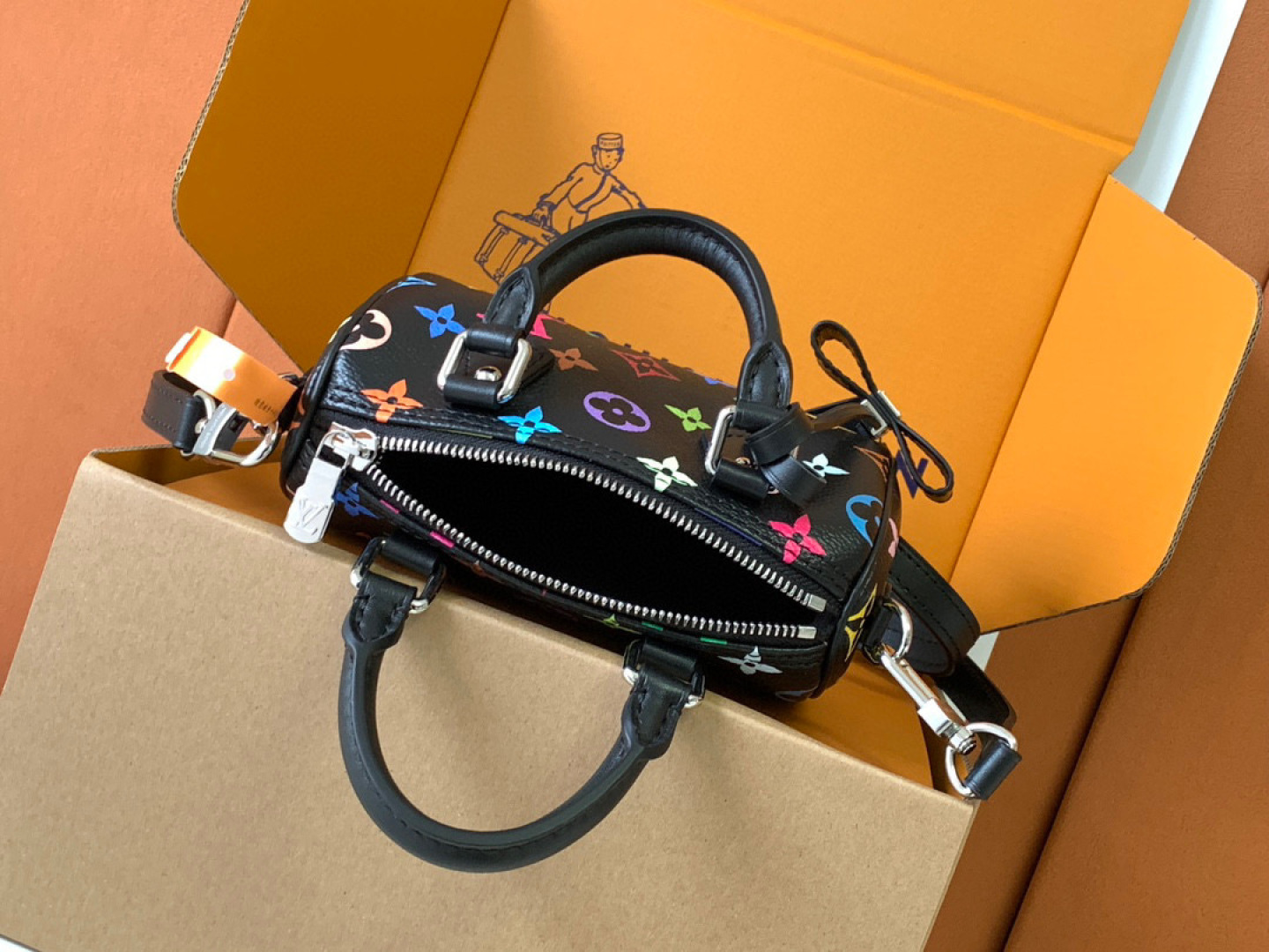 Louis Vuitton 全钢【 M13406黑彩 】本款