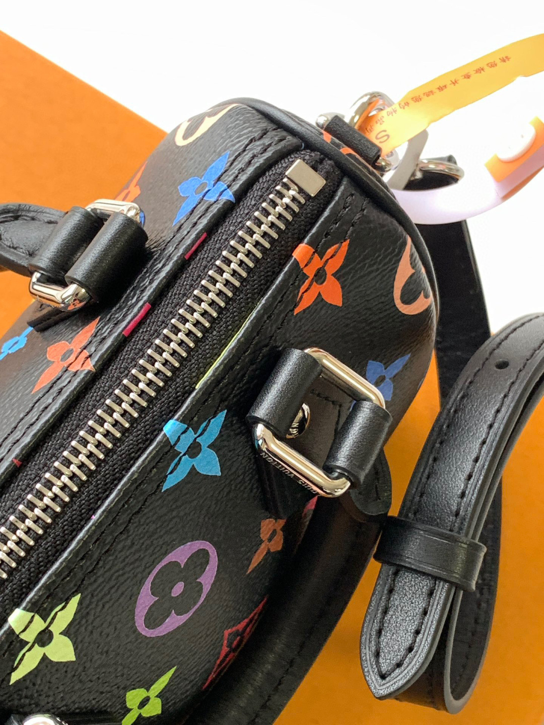 Louis Vuitton 全钢【 M13406黑彩 】本款