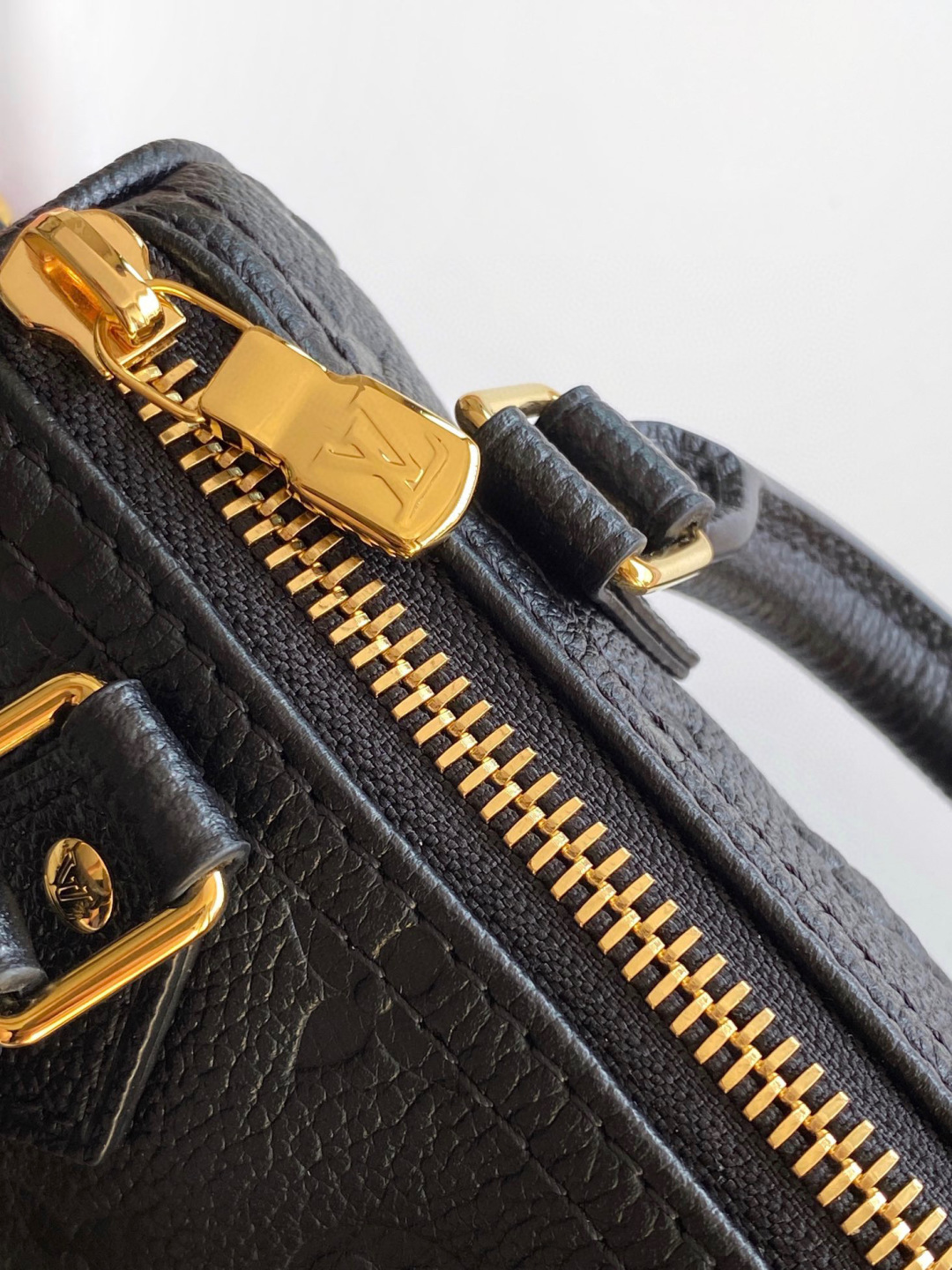 Louis Vuitton MB