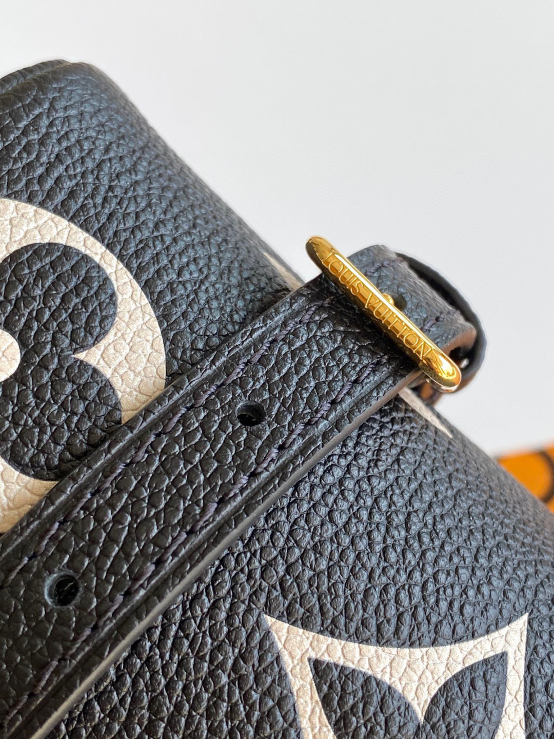 Louis Vuitton MB