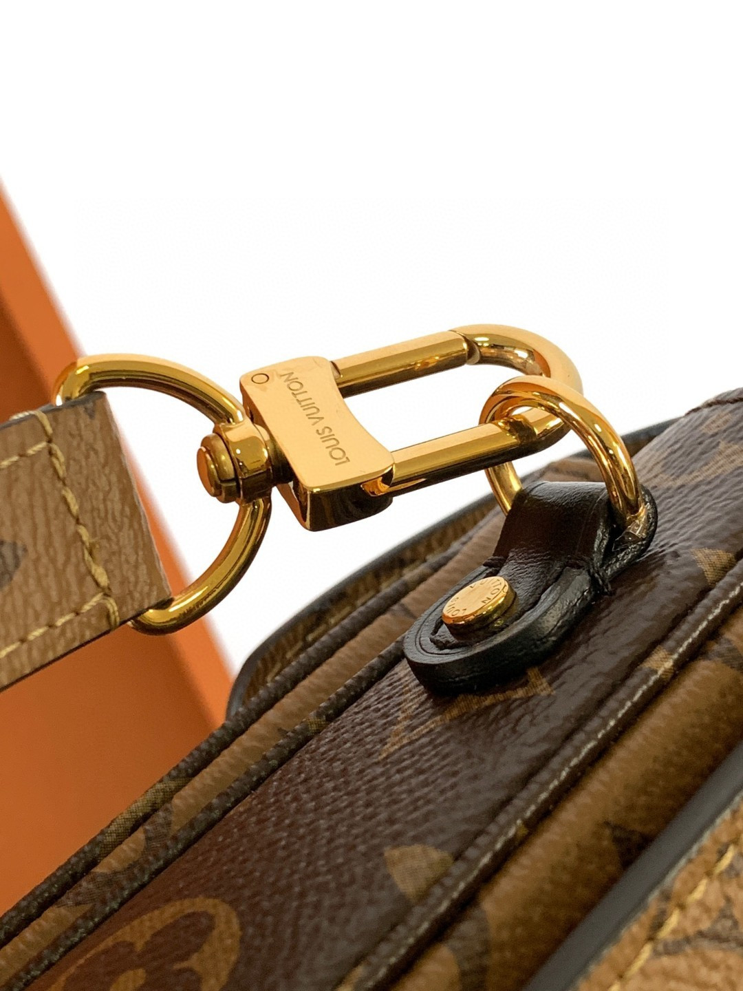 Louis Vuitton 邮差包Pochette Métis 手袋