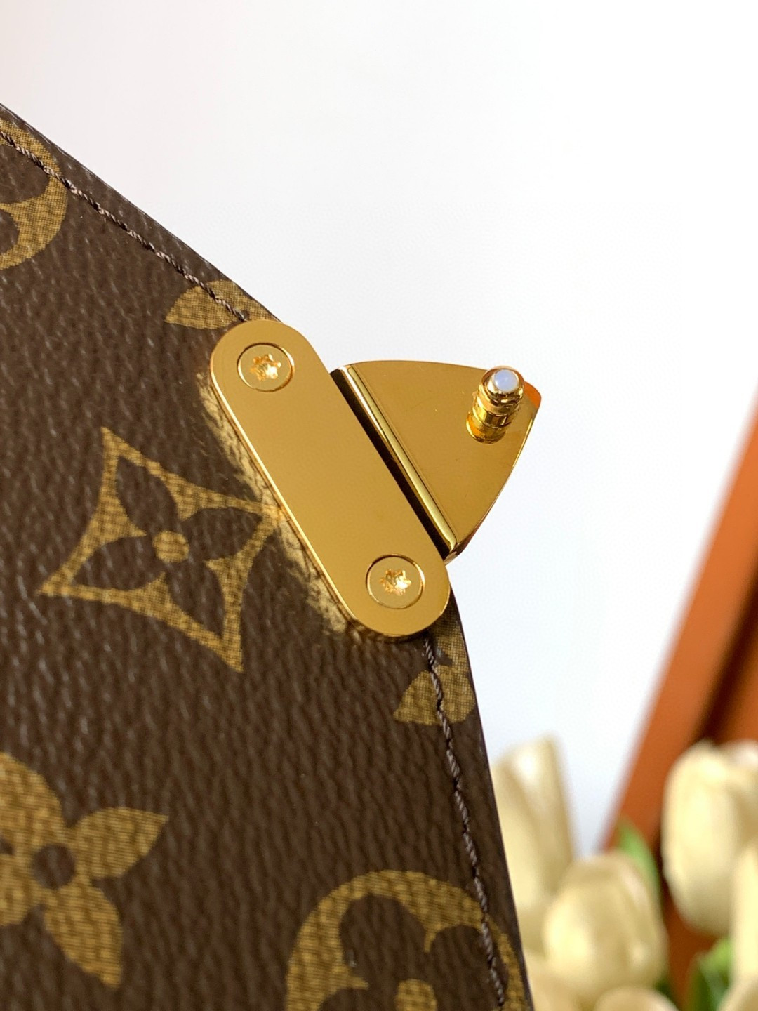 Louis Vuitton 邮差包Pochette Métis 手袋