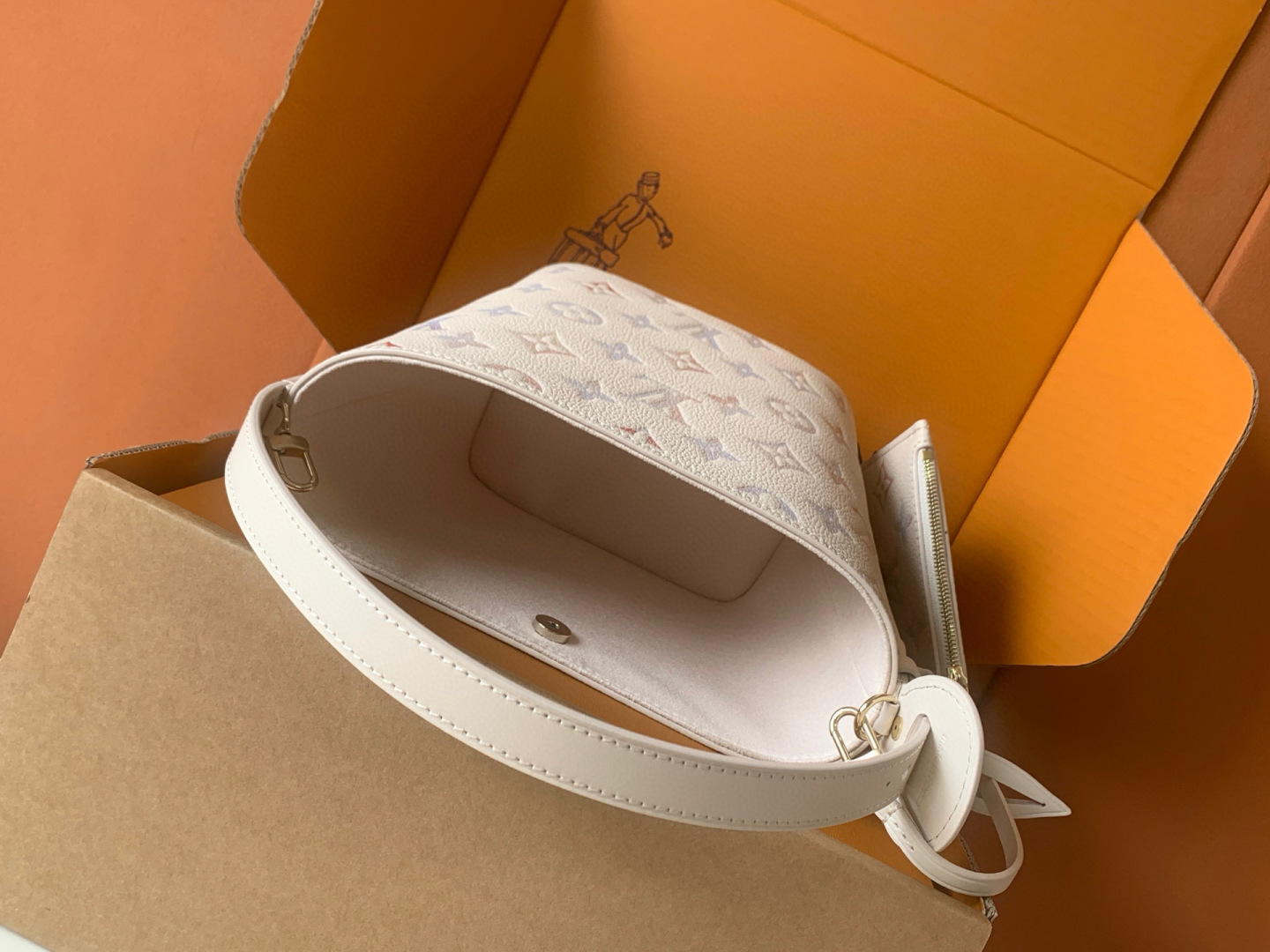 Louis Vuitton MB163c芯片版